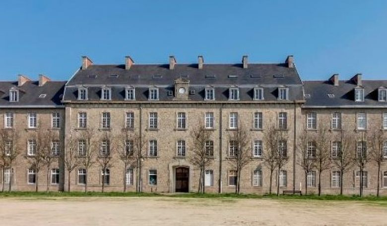 Des bureaux, commerces et logements dans l'ancienne caserne militaire Beaumanoir