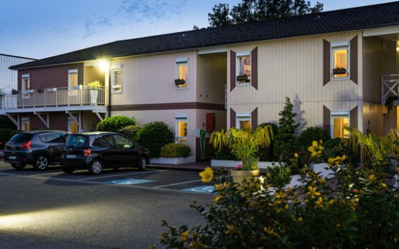 Fasthôtel pousse ses murs et devrait gagner 6 chambres.